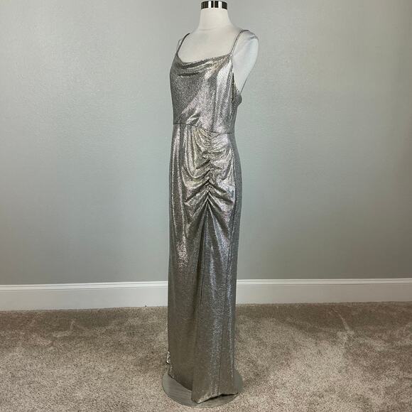 Avery G Light Gold Metallic Evening Gown Size 8 Sleeveless Thigh Slit Formal - Picture 2 of 14